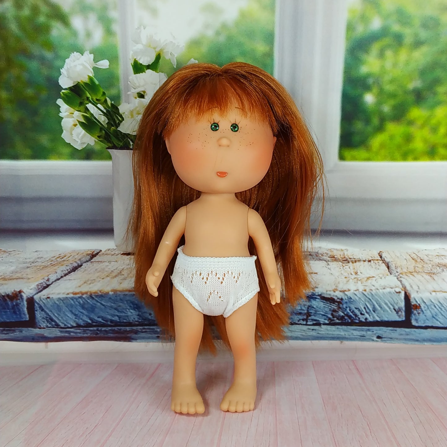 Mini Doll Mia 9'' NO OUTFITS