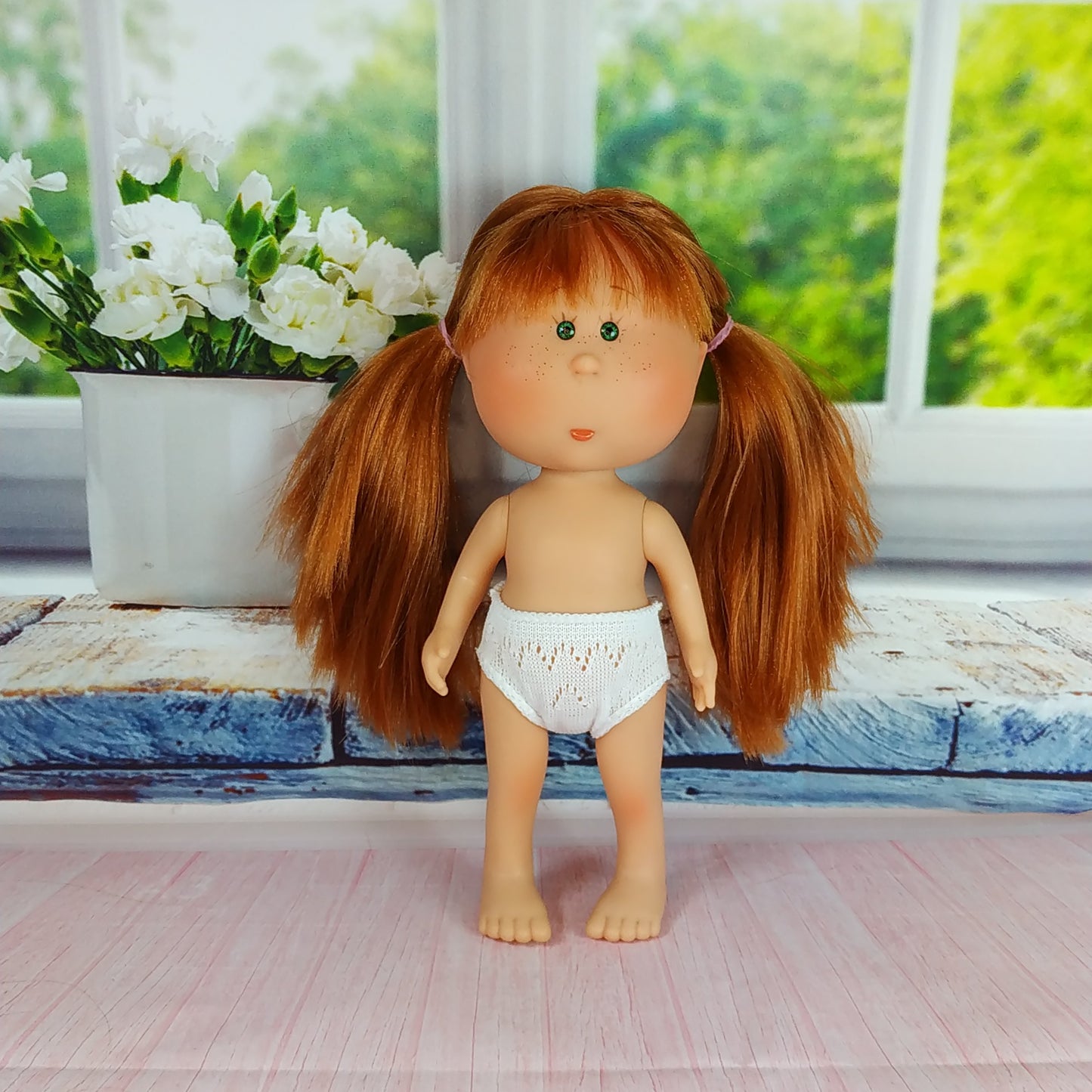 Mini Doll Mia 9'' NO OUTFITS