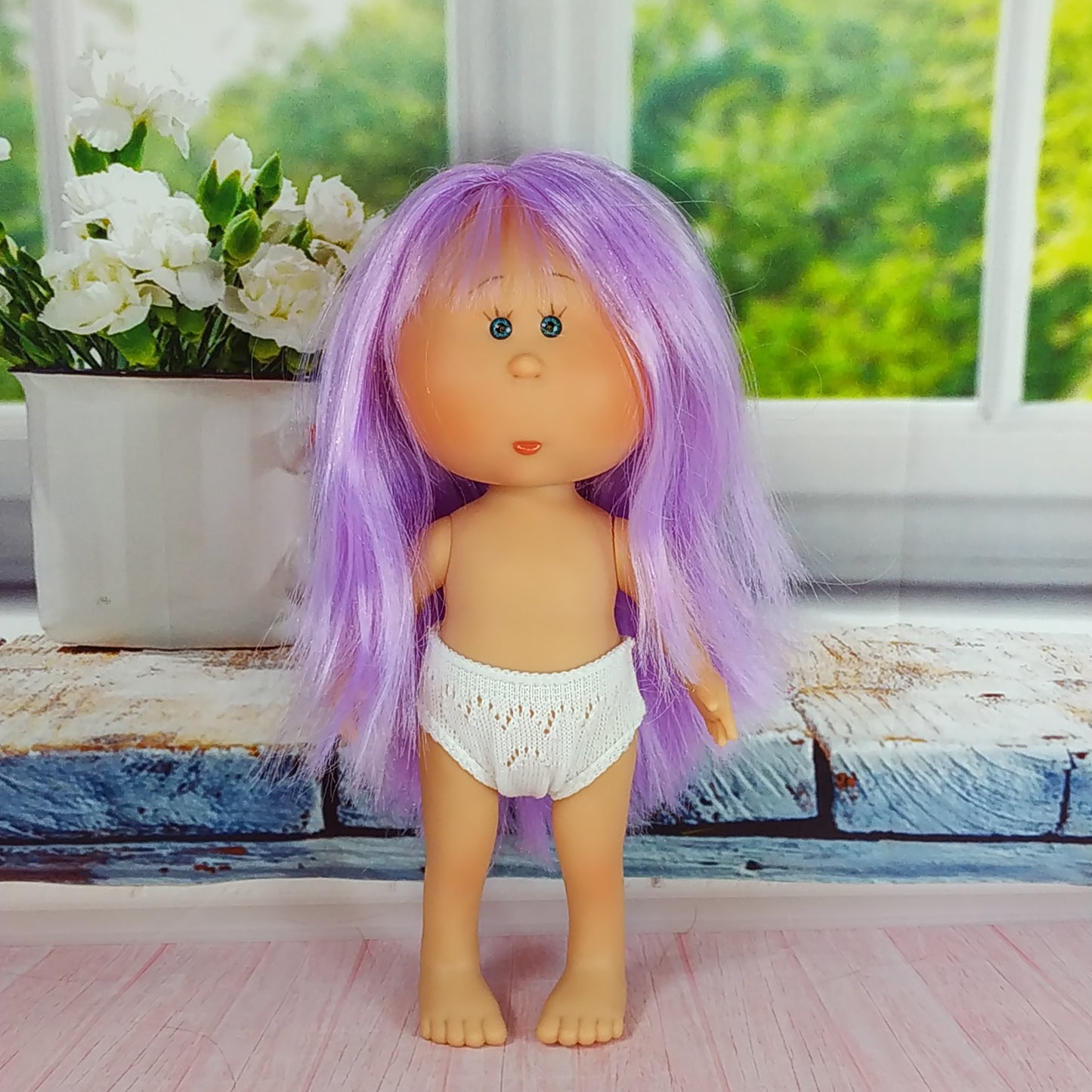 Mini Doll Mia 9'' NO OUTFITS