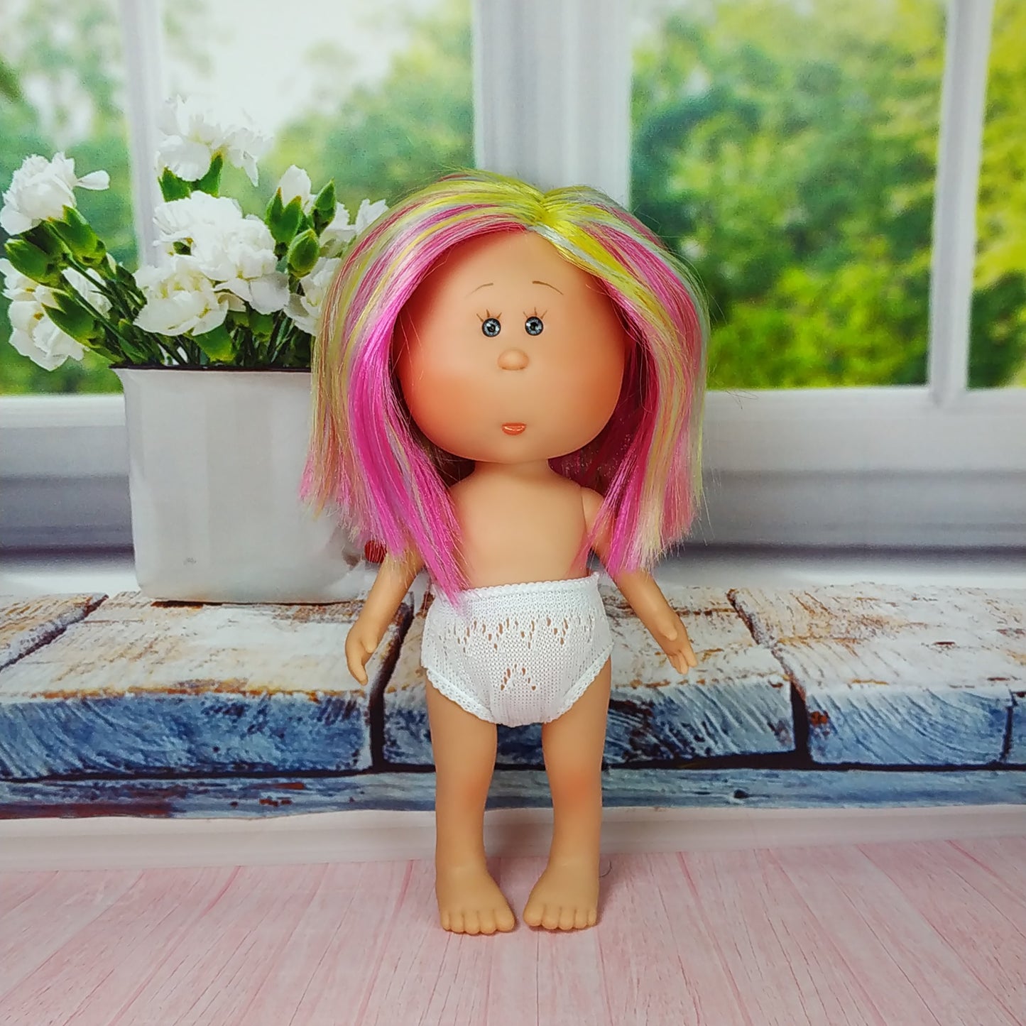 Mini Doll Mia 9'' NO OUTFITS