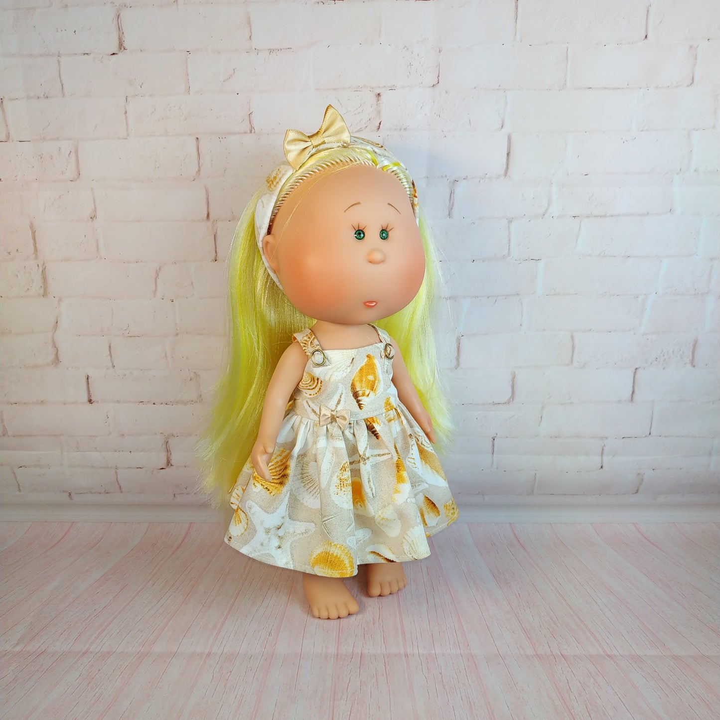 Sea Shell Doll Mia Yellow  Haired 12'' Vinyl Dolls (