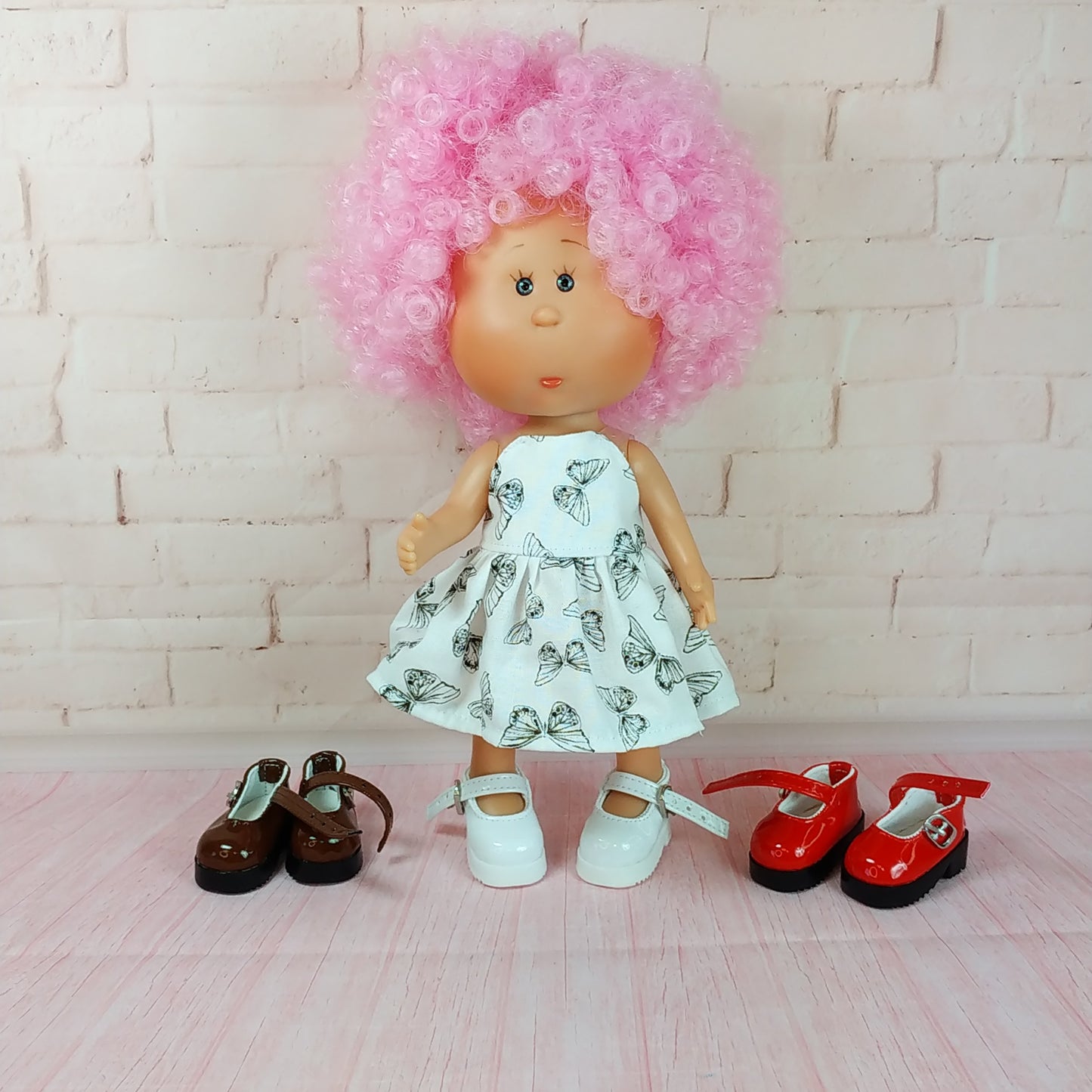 Red White Shoes for Mini Doll Mia 9''